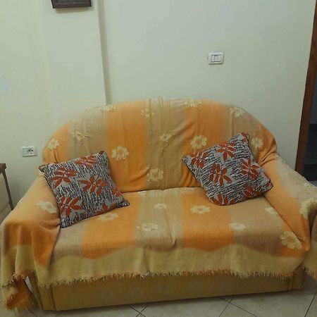 Tina'S Apartment Gjirokastër Екстериор снимка